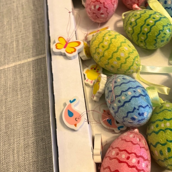 Bundle of Easter Decor - Used once to display on Easter Tree - Use in Any Way!🐣 - Picture 3 of 10